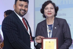 55637137_2201527999904876_4018922072779522048_n